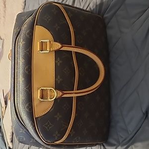 Louis Vuitton Deauville